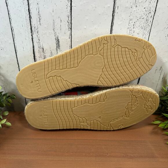 Disney Orange Espadrilles Vibrant Floral Design - Picture 9 of 10